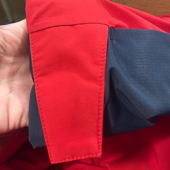 boys Helly Hansen ski jacket - Picture 7 of 7